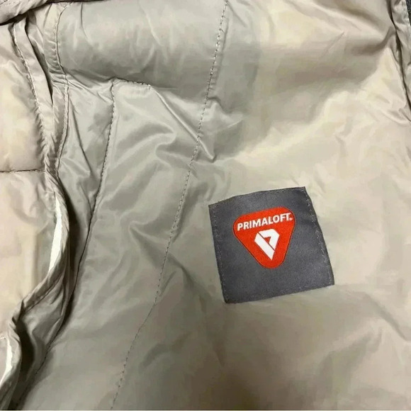 BERNARDO Women's Packable Zip Puffer Jacket with Pillow Collar Down Alternative - Picture 8 of 12